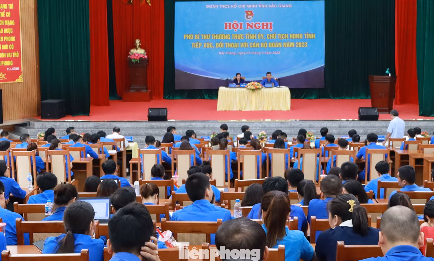 Toàn cảnh buổi đối thoại.