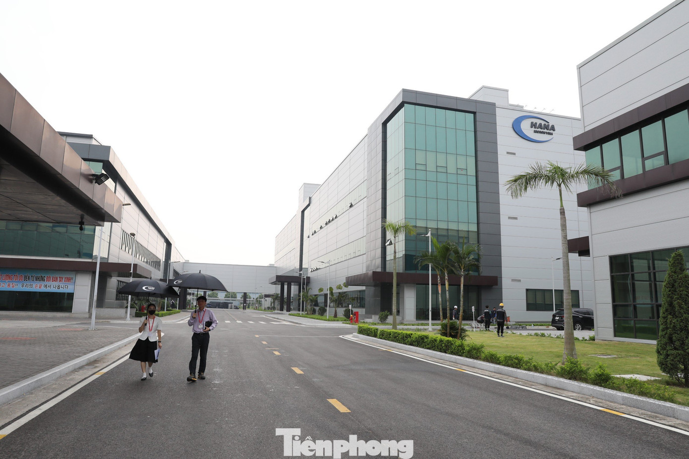 Nhà máy của Công ty TNHH Hana Micron Vina sản xuất bán dẫn ở Bắc Giang.