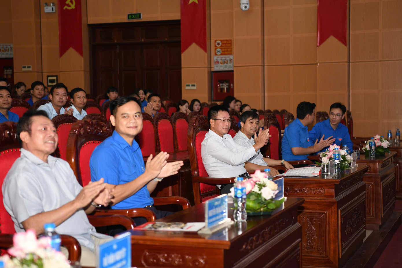 Lãnh đạo báo Tiền Phong, Tỉnh Đoàn Bắc Giang và huyện Lạng Giang tham dự hội nghị.