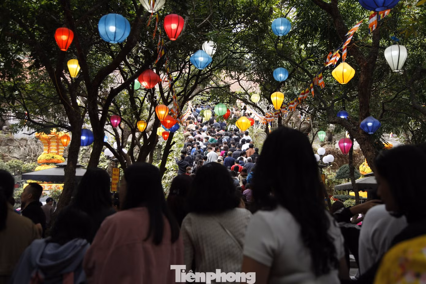 Qua các sử liệu và các chứng tích văn hóa vật thể còn tồn tại đến tận ngày nay đã khẳng định chùa Phật Tích xưa kia từng là một đại danh lam thắng cảnh đẹp, hài hòa, vừa thơ mộng linh thiêng. Ảnh: Nguyễn Thắng.