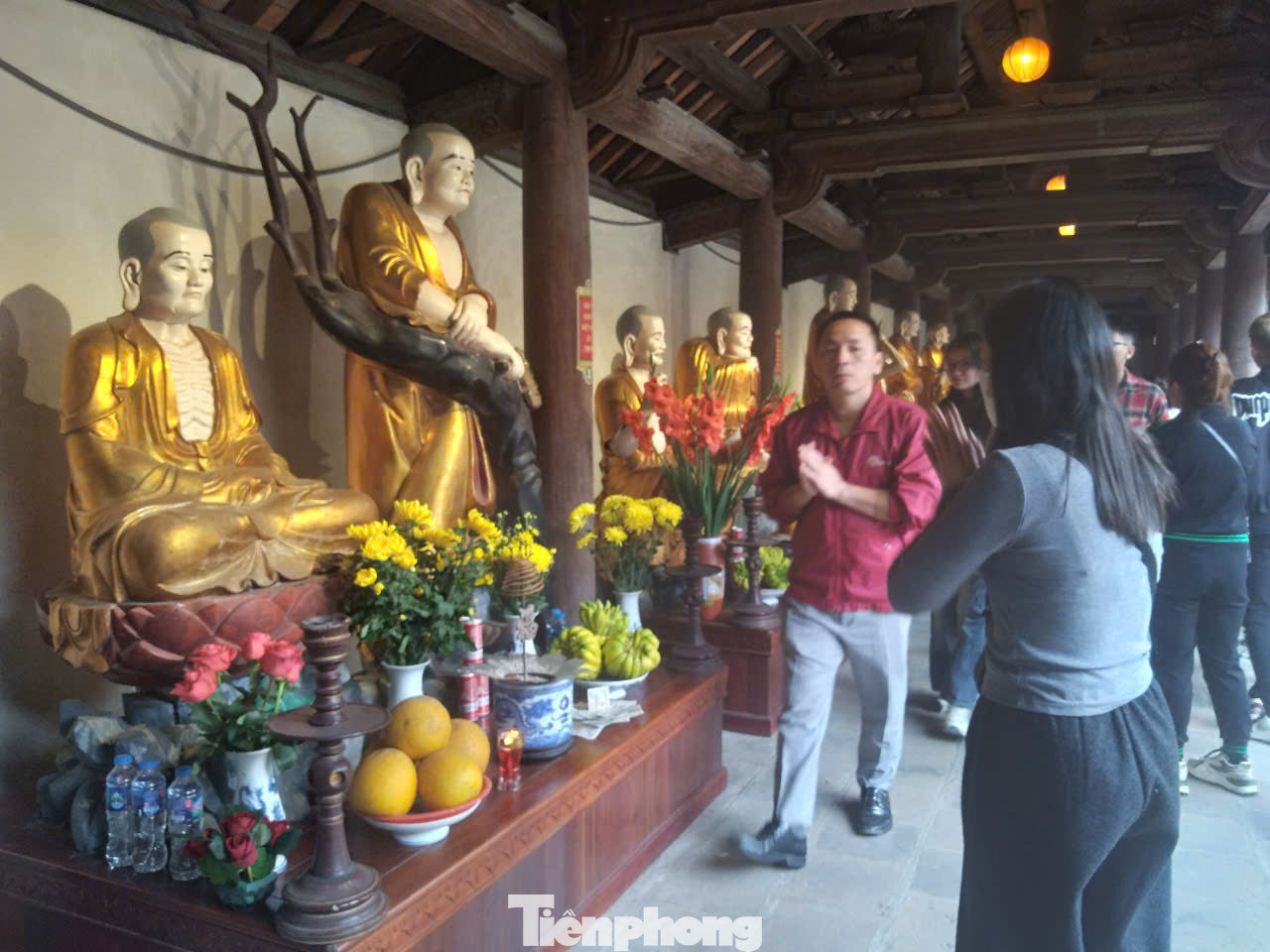 Chùa Phật Tích không chỉ là trung tâm Phật giáo lớn nhất nước ta thời Lý, Trần mà còn là trung tâm tín ngưỡng và văn hóa, nơi du nhập các luồng tư tưởng, tôn giáo, tín ngưỡng ở các vùng, các nước trong khu vực hòa nhập với sinh hoạt tín ngưỡng và văn hóa bản địa, làm phong phú, đặc sắc trong đời sống tinh thần của người Việt ở trung tâm châu thổ Bắc Bộ. Ảnh: Nguyễn Thắng.