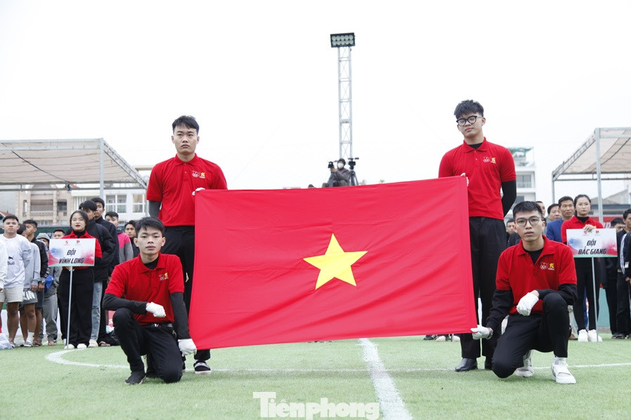 Trung ương Đoàn khai mạc vòng chung kết giải bóng đá thanh niên nông thôn. Ảnh: Nguyễn Thắng Trung ương Đoàn khai mạc vòng chung kết giải bóng đá thanh niên nông thôn. Ảnh: Nguyễn Thắng