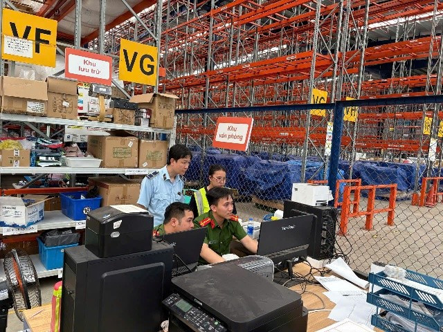 Cơ quan chức năng kiểm tra Công ty CP Chuỗi cung ứng Thương mại Á Châu.