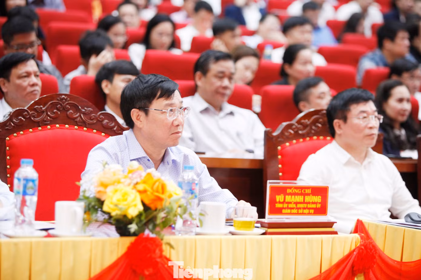 Cán bộ chủ chốt tỉnh Bắc Giang dự hội nghị thông tin về trí tuệ nhân tạo. Ảnh: Nguyễn Thắng.