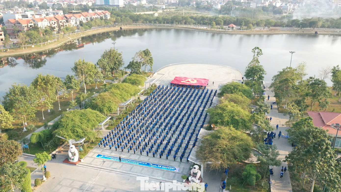 Chương trình “Sáng mãi tinh thần Bộ đội Cụ Hồ” do Tỉnh Đoàn Bắc Ninh tổ chức diễn ra trong 2 ngày (ngày 19 và 20/12), với hơn 10 hoạt động. Chương trình “Sáng mãi tinh thần Bộ đội Cụ Hồ” do Tỉnh Đoàn Bắc Ninh tổ chức diễn ra trong 2 ngày (ngày 19 và 20/12), với hơn 10 hoạt động.