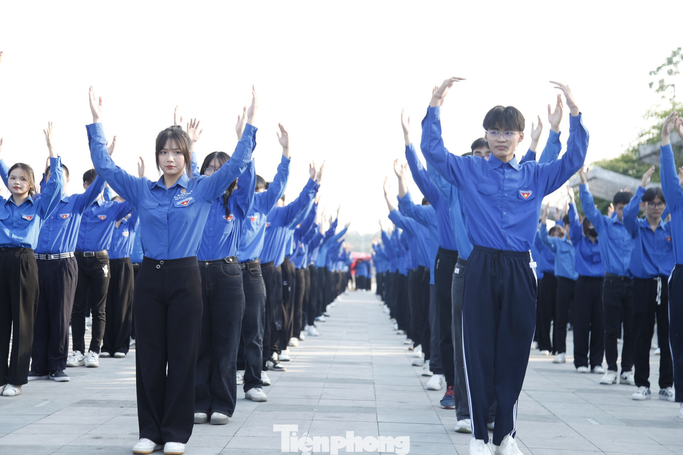 Mục đích của chương trình “Sáng mãi tinh thần Bộ đội Cụ Hồ” nhằm tuyên truyền sâu rộng về chặng đường lịch sử vẻ vang 80 năm xây dựng, chiến đấu, trưởng thành của Quân đội Nhân dân Việt Nam anh hùng. Ảnh: Nguyễn Thắng Mục đích của chương trình “Sáng mãi tinh thần Bộ đội Cụ Hồ” nhằm tuyên truyền sâu rộng về chặng đường lịch sử vẻ vang 80 năm xây dựng, chiến đấu, trưởng thành của Quân đội Nhân dân Việt Nam anh hùng. Ảnh: Nguyễn Thắng