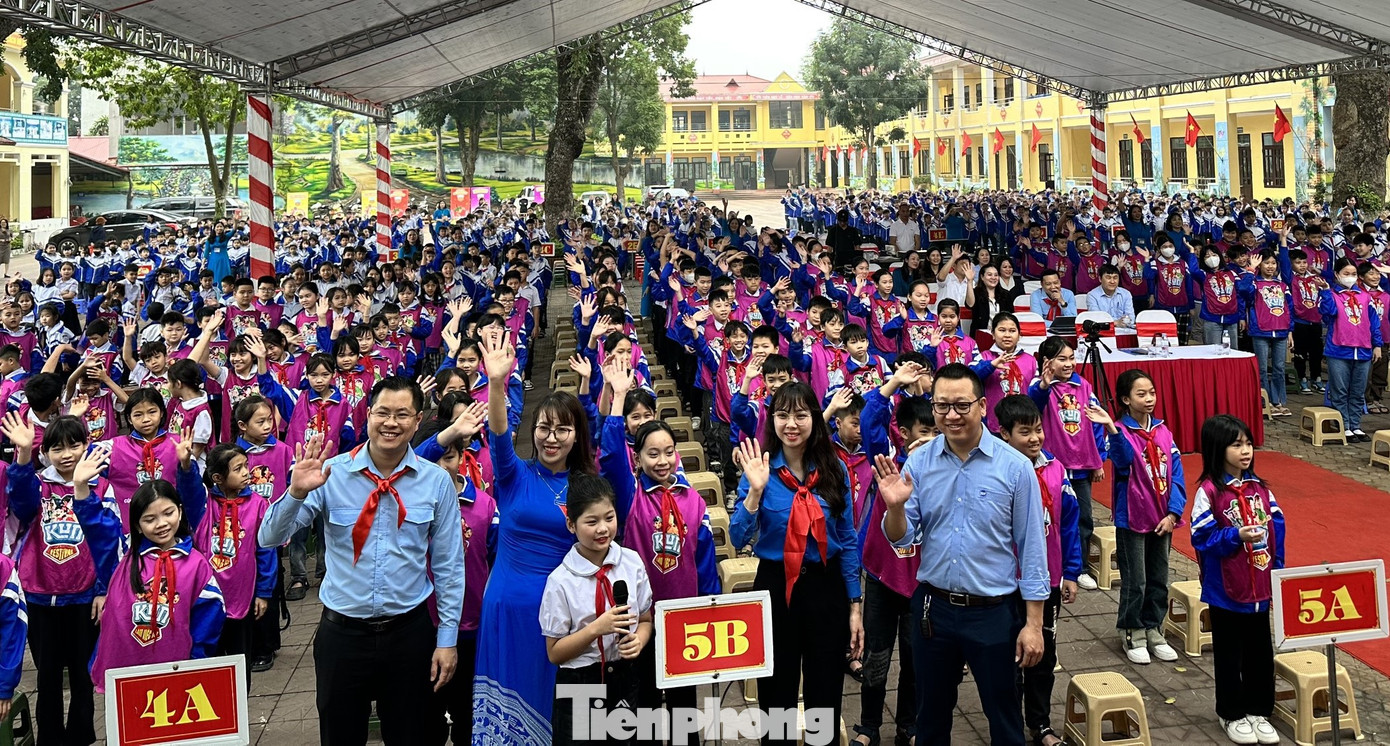 Thiếu nhi tỉnh Bắc Giang hào hứng tham gia ngày hội vui khỏe. Thiếu nhi tỉnh Bắc Giang hào hứng tham gia ngày hội vui khỏe.