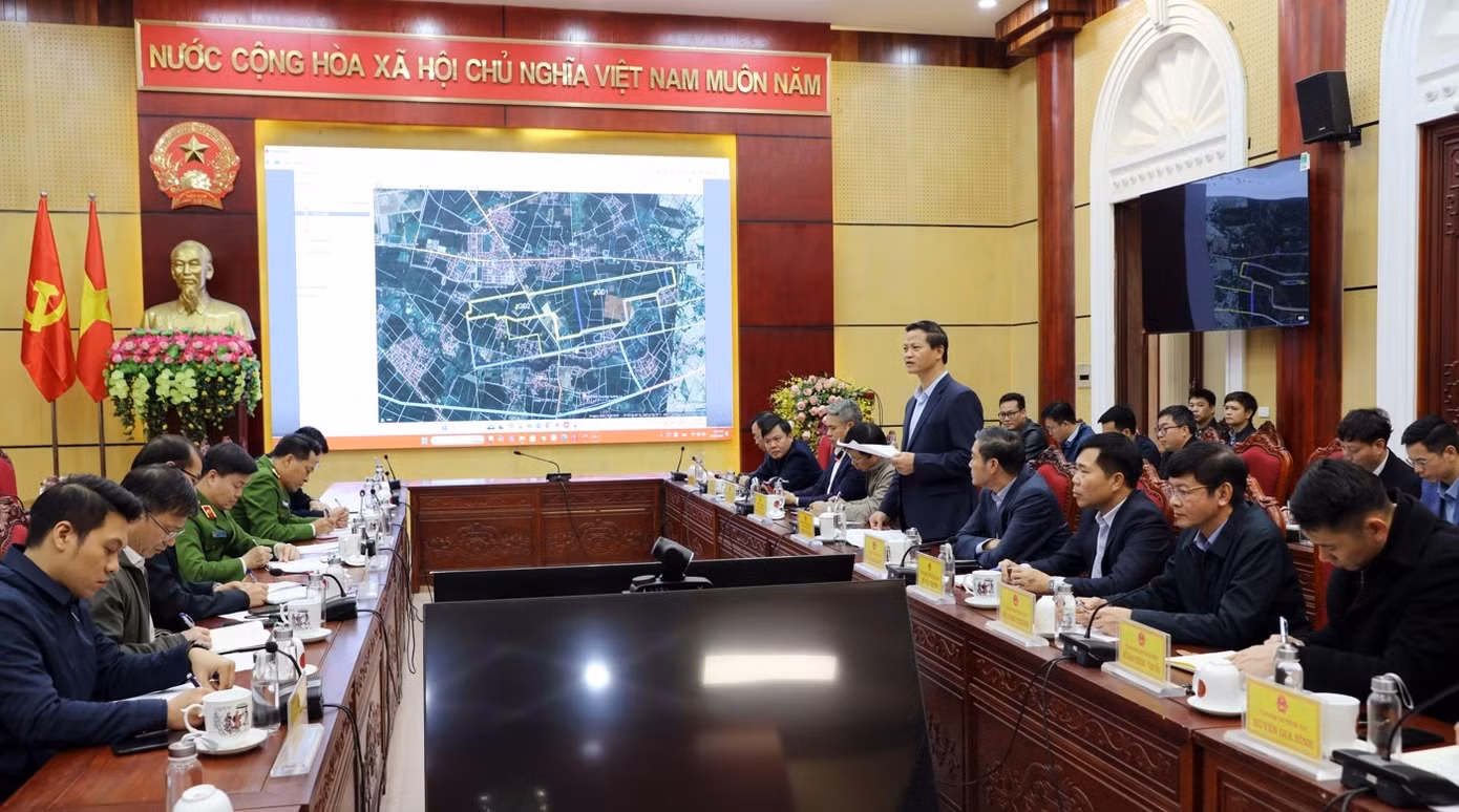 Tỉnh Bắc Ninh làm việc với Bộ Công an và Bộ Giao thông vận tải về giai đoạn 2 sân bay Gia Bình. Tỉnh Bắc Ninh làm việc với Bộ Công an và Bộ Giao thông vận tải về giai đoạn 2 sân bay Gia Bình.