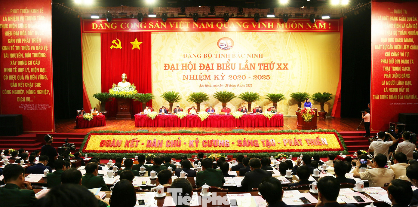 Bắc Ninh thí điểm bầu Bí thư tại Đại hội Đảng bộ cấp huyện. Bắc Ninh thí điểm bầu Bí thư tại Đại hội Đảng bộ cấp huyện.