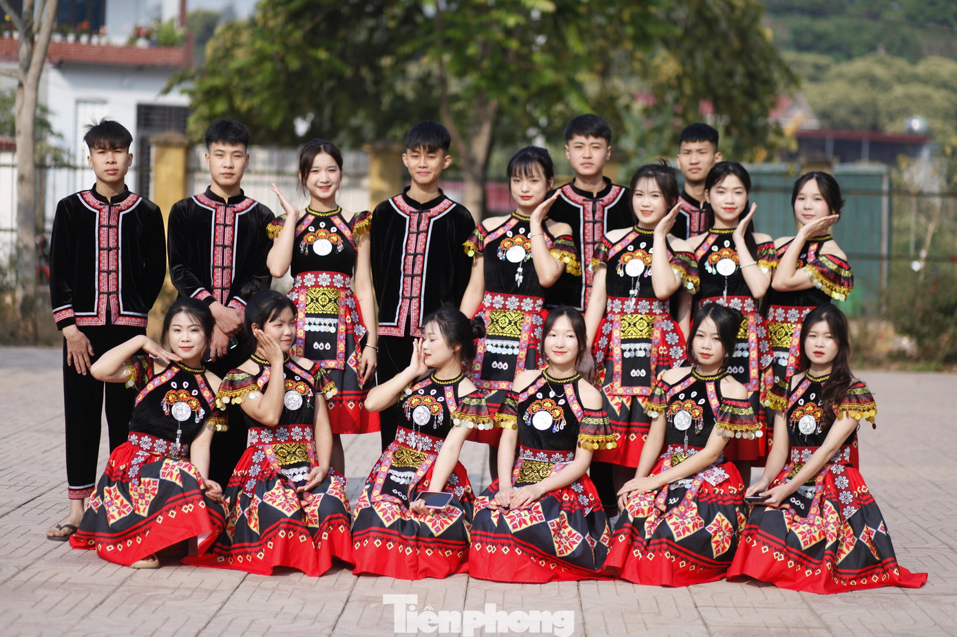 Các bạn học sinh huyện Lục Ngạn tham gia ngày hội sắc màu vùng cao. Ảnh: Nguyễn Thắng