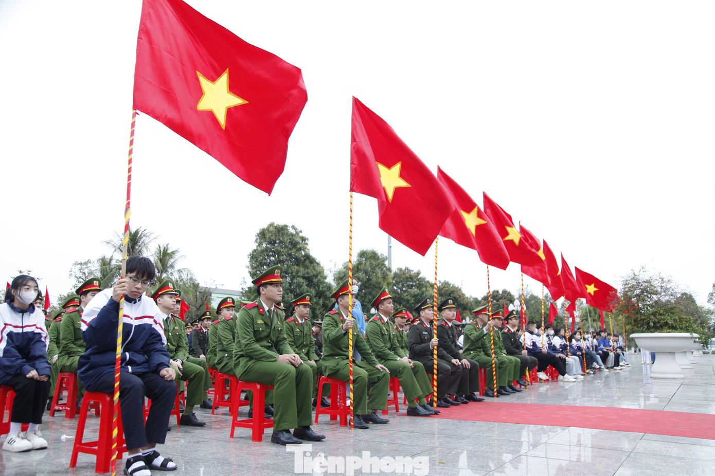 Đoàn viên tỉnh Bắc Giang và thanh niên CAND dự chương trình. Ảnh: Nguyễn Thắng Đoàn viên tỉnh Bắc Giang và thanh niên CAND dự chương trình. Ảnh: Nguyễn Thắng