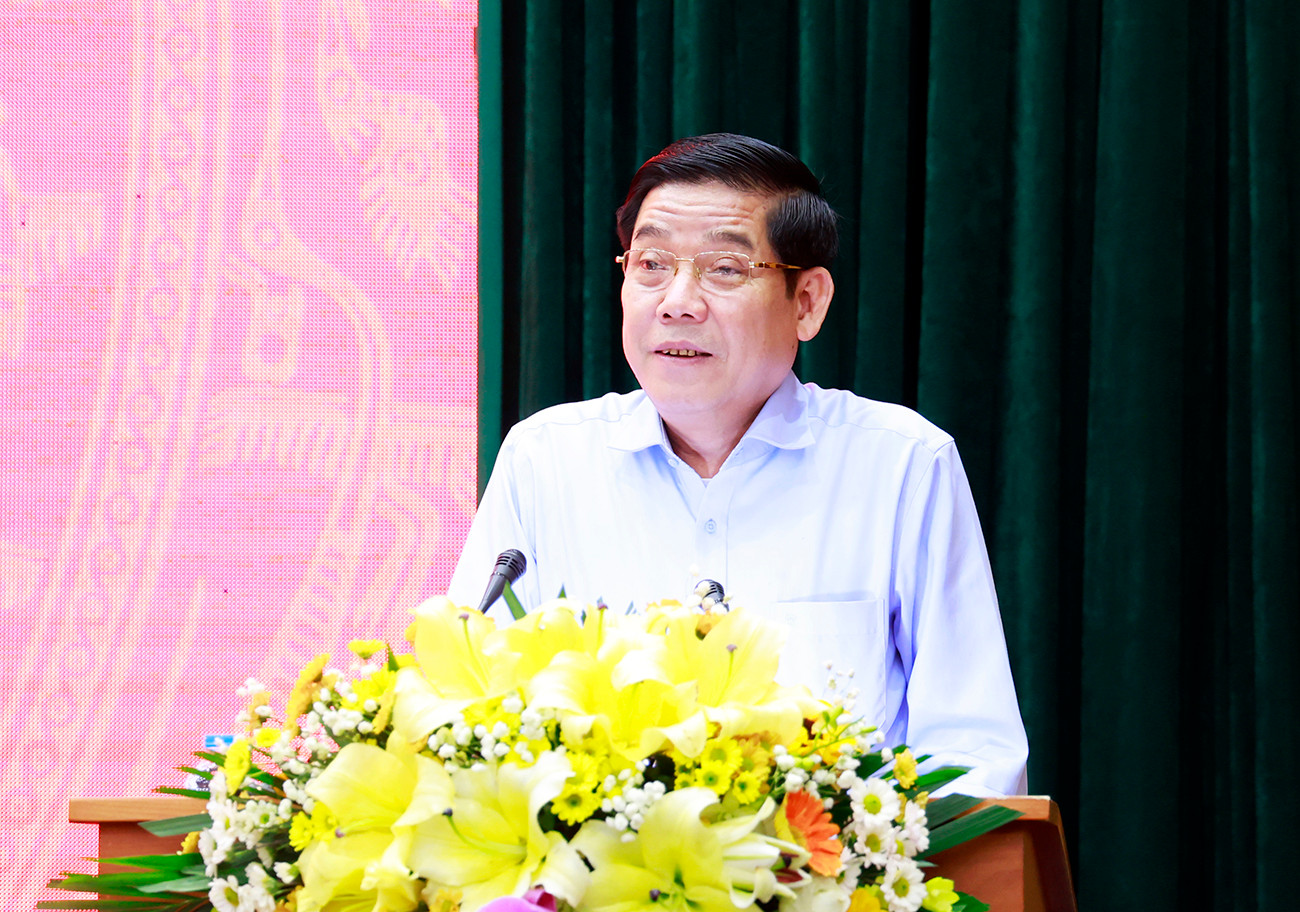 Bí thư Tỉnh ủy Bắc Giang Nguyễn Văn Gấu phát biểu tại hội nghị quán triệt, triển khai thực hiện Kết luận 127 – KL/TW của Bộ Chính trị, Ban Bí thư.