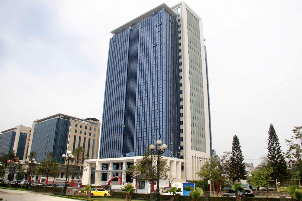 Ba tòa nhà khu Liên cơ quan tỉnh Bắc Giang - nơi làm trụ sở của nhiều sở sau khi hợp nhất tỉnh Bắc Giang và Bắc Ninh. Ba tòa nhà khu Liên cơ quan tỉnh Bắc Giang - nơi làm trụ sở của nhiều sở sau khi hợp nhất tỉnh Bắc Giang và Bắc Ninh.