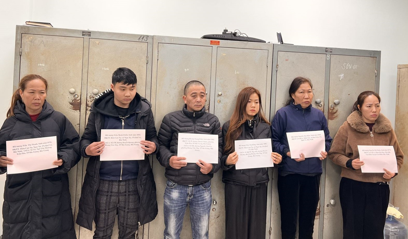 Các đối tượng trong một gia đình liên quan vụ án.