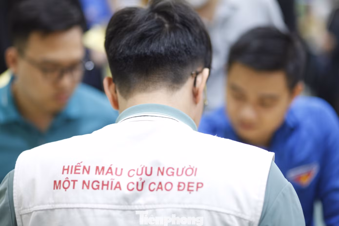 Đây là năm thứ 17, Tỉnh Đoàn Bắc Ninh tổ chức "Chủ Nhật Đỏ" hiến máu cứu người. Ảnh: Nguyễn Thắng