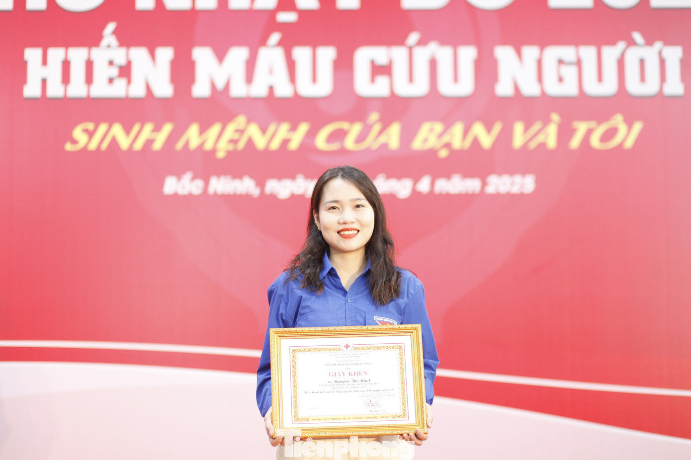 Chị Nguyễn Thị Ngát làm công tác Đoàn trong trường học ở tỉnh Bắc Ninh đã có 9 lần hiến máu. Ảnh: Nguyễn Thắng