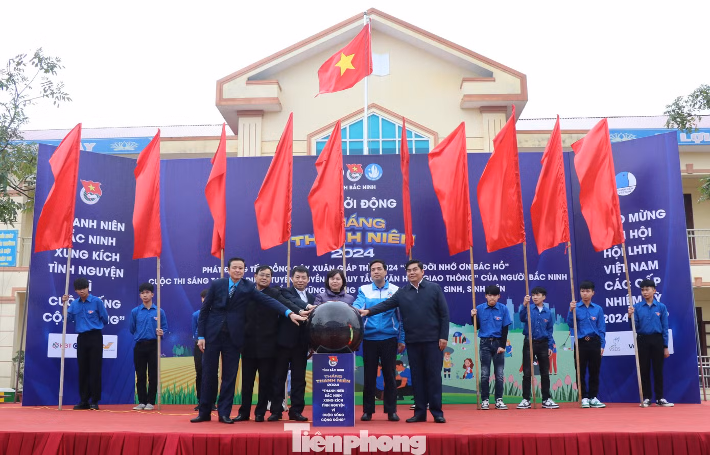 Lãnh đạo HĐND, Ban Dân vận và Tỉnh Đoàn Bắc Ninh ấn nút khởi động Tháng Thanh niên.