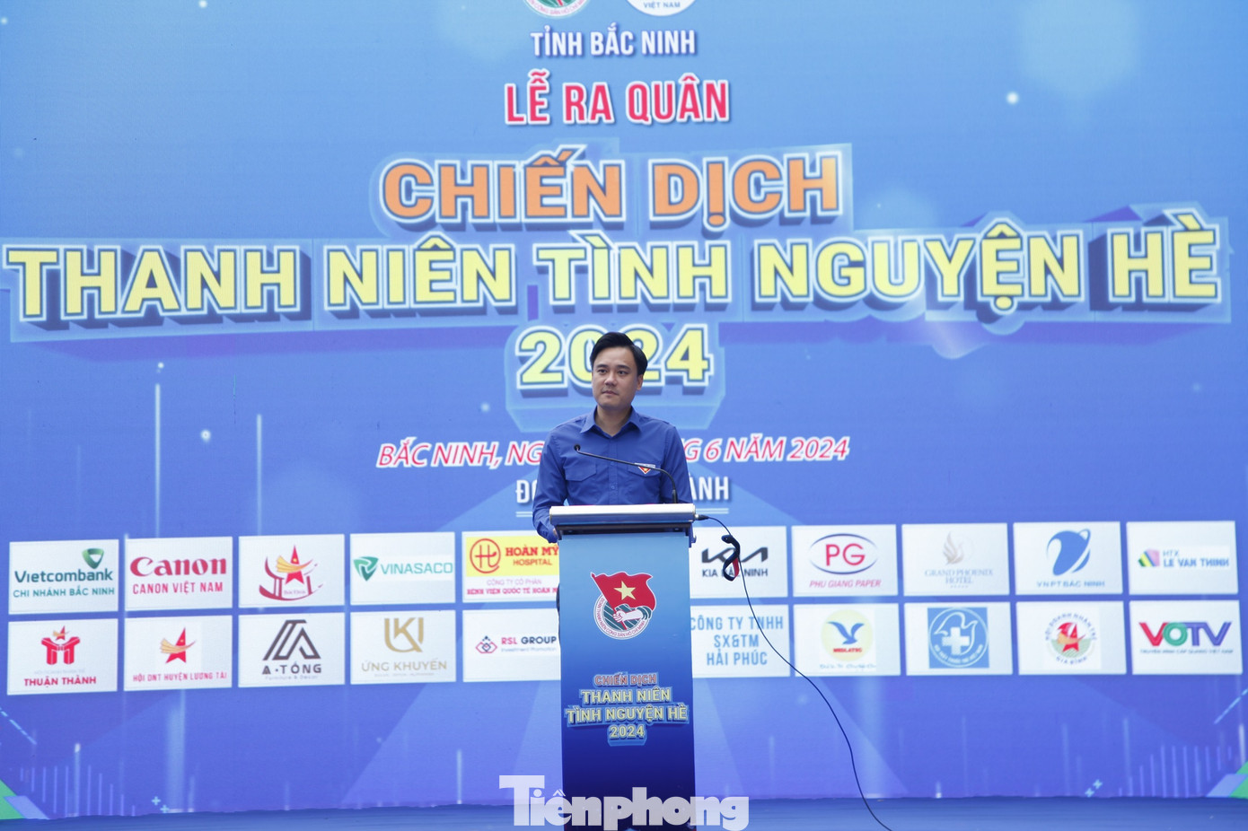 Phó Bí thư phụ trách Tỉnh Đoàn Bắc Ninh Trần Văn Đăng phát biểu tại chương trình. Ảnh: Nguyễn Thắng