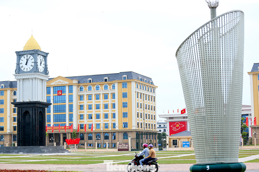 Trụ sở Thành ủy Bắc Giang. Ảnh: Nguyễn Thắng Trụ sở Thành ủy Bắc Giang. Ảnh: Nguyễn Thắng