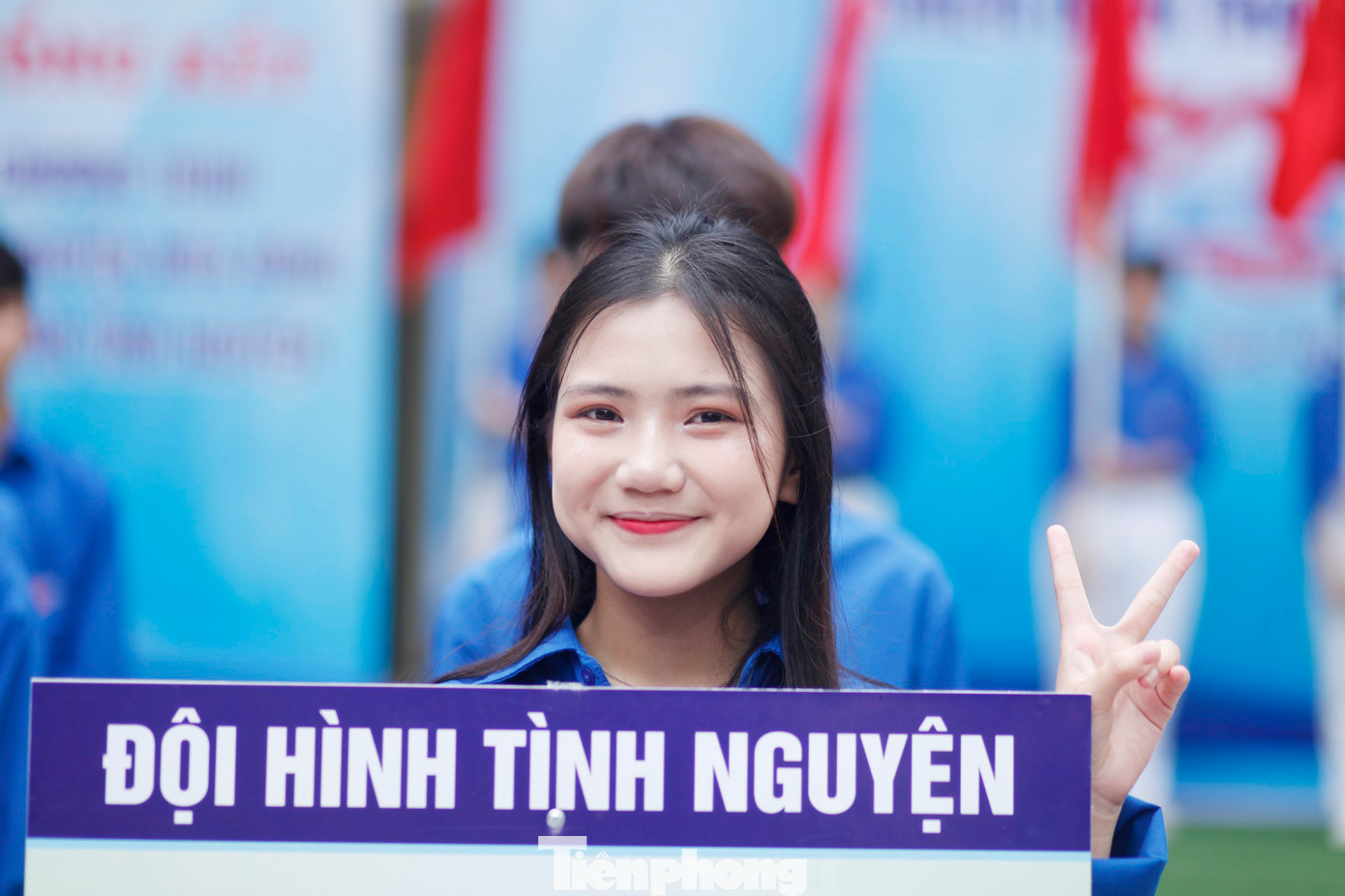 Đội hình tình nguyện tại chương trình. Ảnh: Nguyễn Thắng