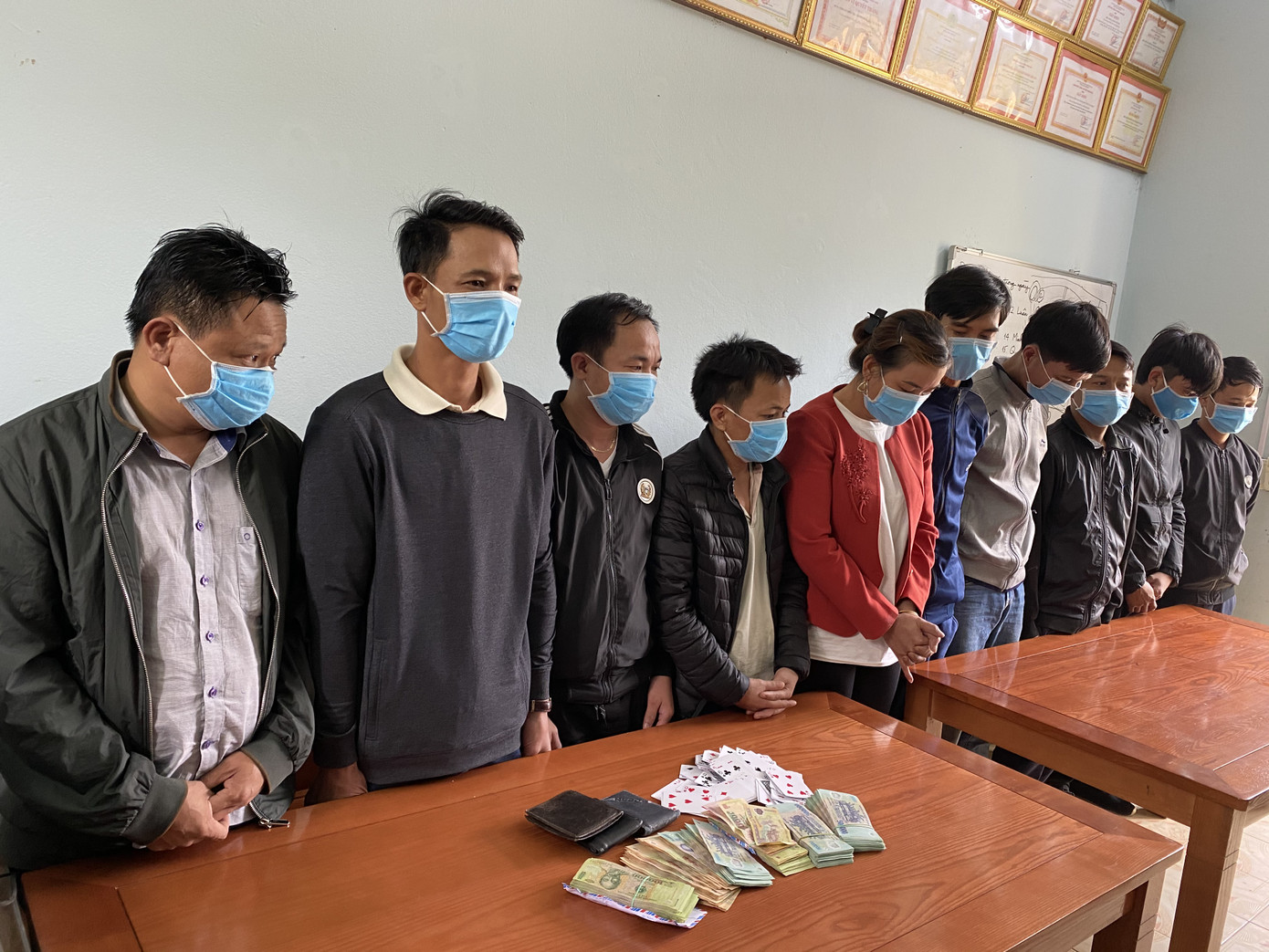 Đăng sai sự thật về dịch COVID-19, người phụ nữ bị phạt 10 triệu đồng ảnh 1