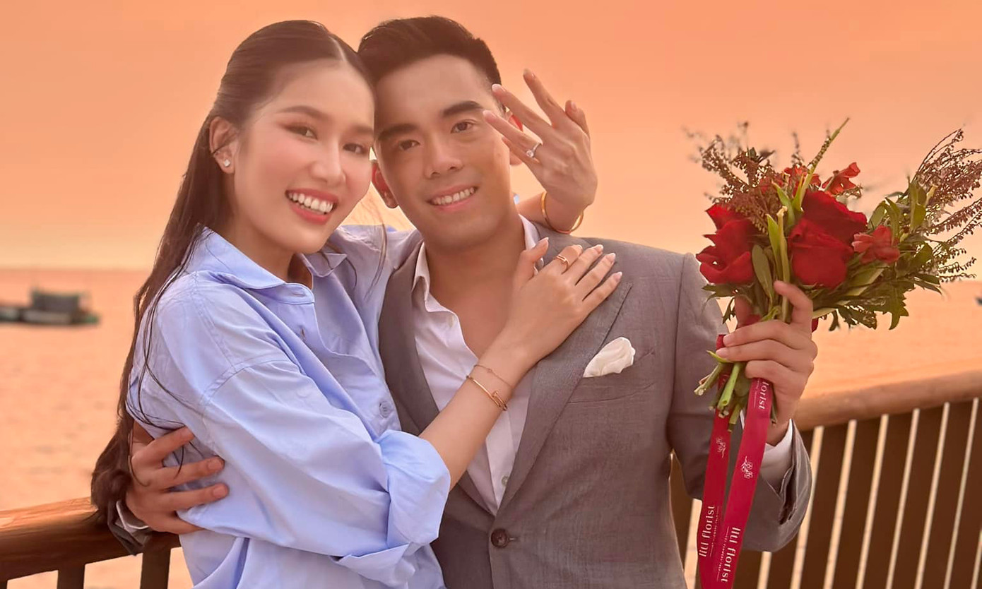 Á hậu Phương Anh được bạn trai cầu hôn ở Phú Quốc.