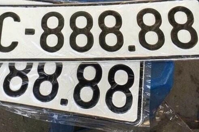 Các biển số xe máy siêu đẹp khiến người dân hoài nghi về quy trình bấm lấy số (Ảnh: S.B.). Các biển số xe máy siêu đẹp khiến người dân hoài nghi về quy trình bấm lấy số (Ảnh: S.B.).