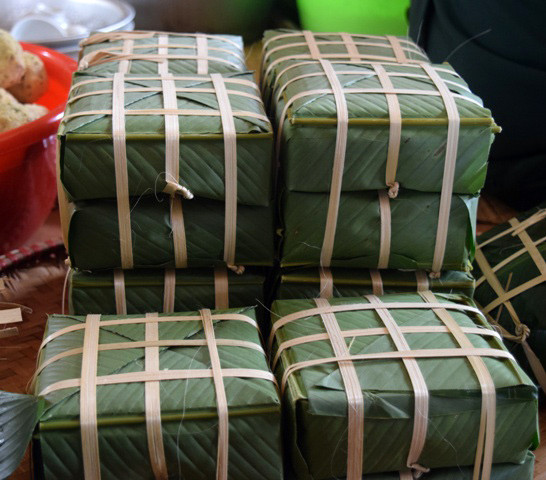 Con cháu Đại tướng Võ Nguyên Giáp quây quần gói bánh chưng bên mộ Người ảnh 8