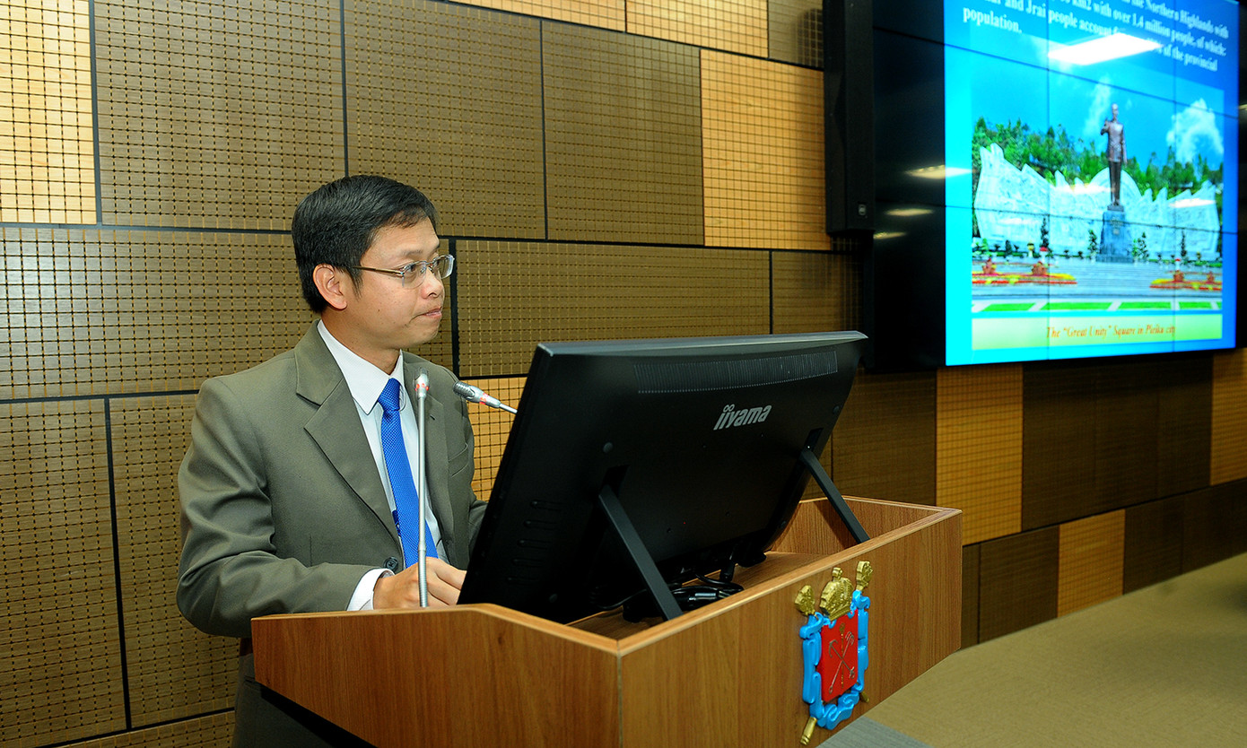 Thanh niên Việt - Nga trình diễn nét đặc sắc văn hoá dân tộc ảnh 7