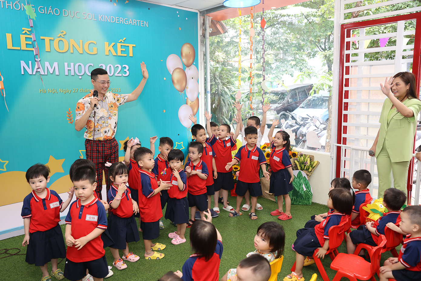 Toàn cảnh buổi lễ tổng kết.