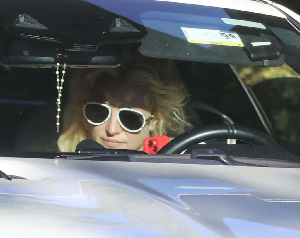 Britney Spears được cho là thân thiết với quản gia cũ sau khi chia tay chồng kém 13 tuổi. Ảnh: ROL/X17online.com.