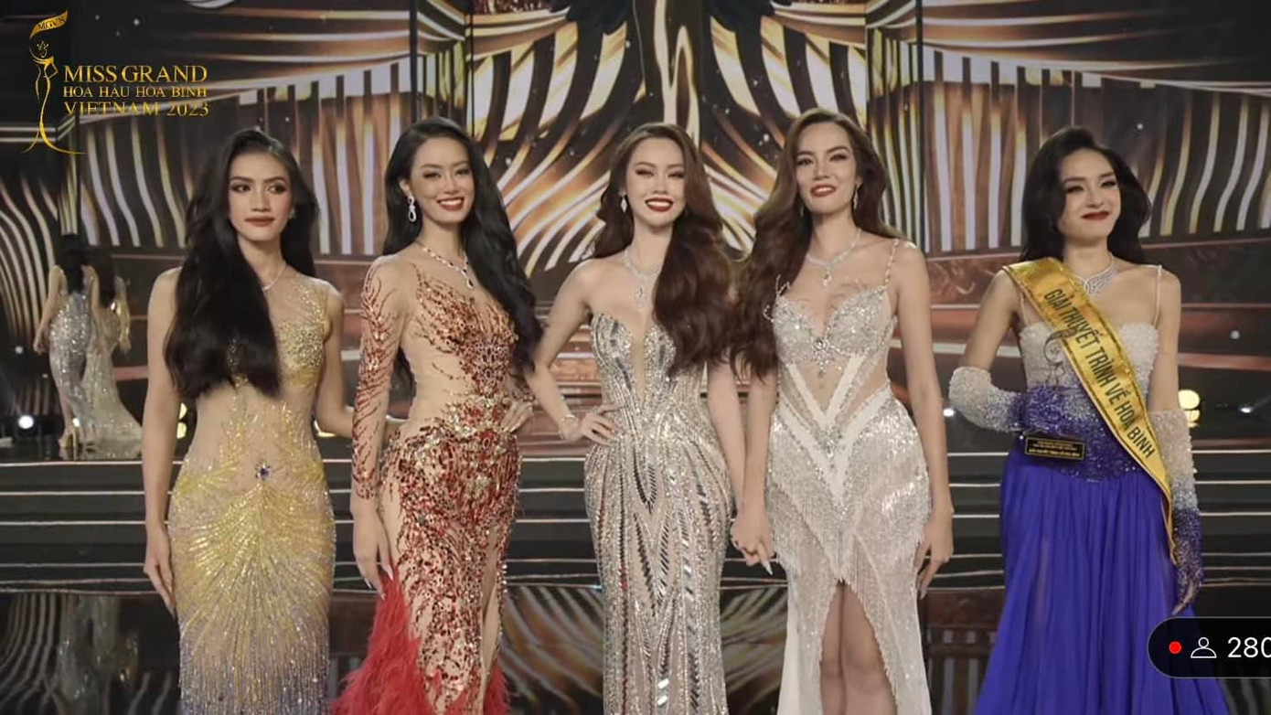 5 gương mặt bước tiếp vào phần thi Thuyết trình.