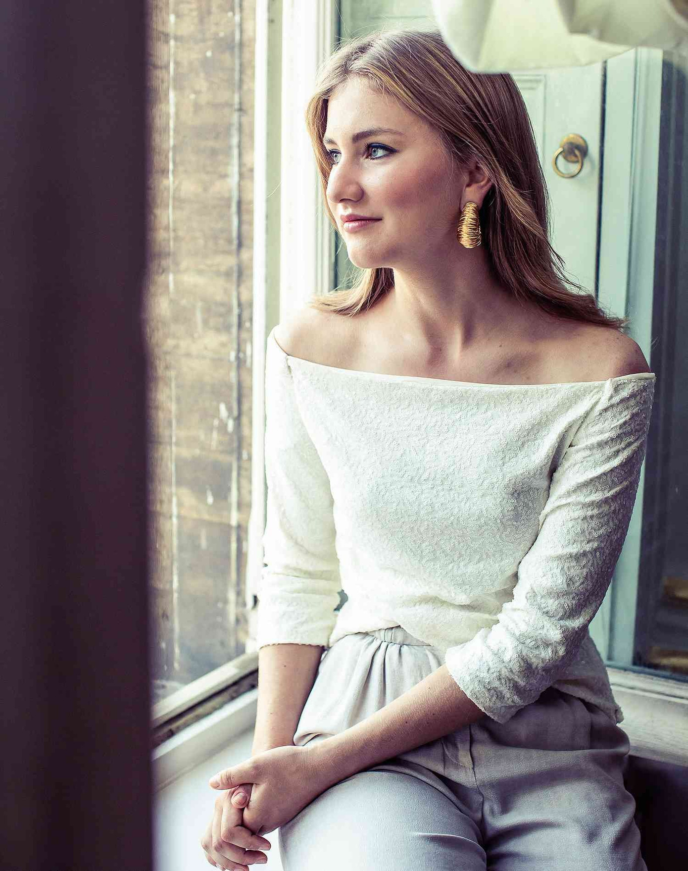 Công chúa Elisabeth tốt nghiệp Đại học Atlantic ở xứ Wales năm 2020. Sau đó, cô hoàn thành khóa học kéo dài một năm về khoa học xã hội và quân sự tại Học viện Quân sự Hoàng gia (Bỉ). Tháng 10/2021, cô bắt đầu học Lịch sử và Chính trị tại Đại học Lincoln, Oxford, Anh. Ảnh: Getty Images.