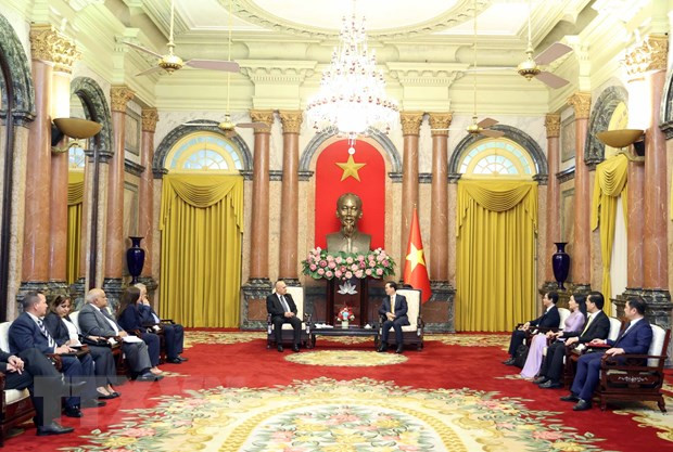 Chủ tịch nước Võ Văn Thưởng tiếp ông Roberto Morales Ojeda, Ủy viên Bộ Chính trị, Thường trực Ban Bí thư Đảng Cộng sản Cuba. Ảnh: Thống Nhất/TTXVN