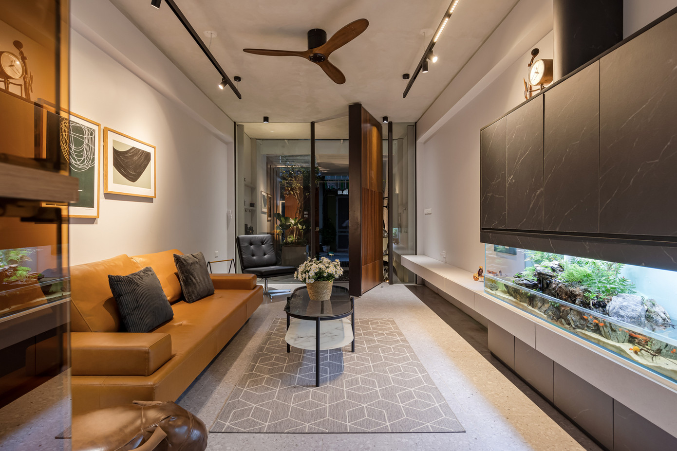 Với lối kiến trúc này, ngôi nhà theo thời gian sẽ giống như một mô hình tái cấu trúc, các thành viên trong gia đình đến và đi qua các thế hệ. Giải pháp này sẽ cải thiện môi trường sống cho chủ nhân và thể hiện khái niệm “điểm chạm” của con người với không gian và thời gian. Với lối kiến trúc này, ngôi nhà theo thời gian sẽ giống như một mô hình tái cấu trúc, các thành viên trong gia đình đến và đi qua các thế hệ. Giải pháp này sẽ cải thiện môi trường sống cho chủ nhân và thể hiện khái niệm “điểm chạm” của con người với không gian và thời gian.