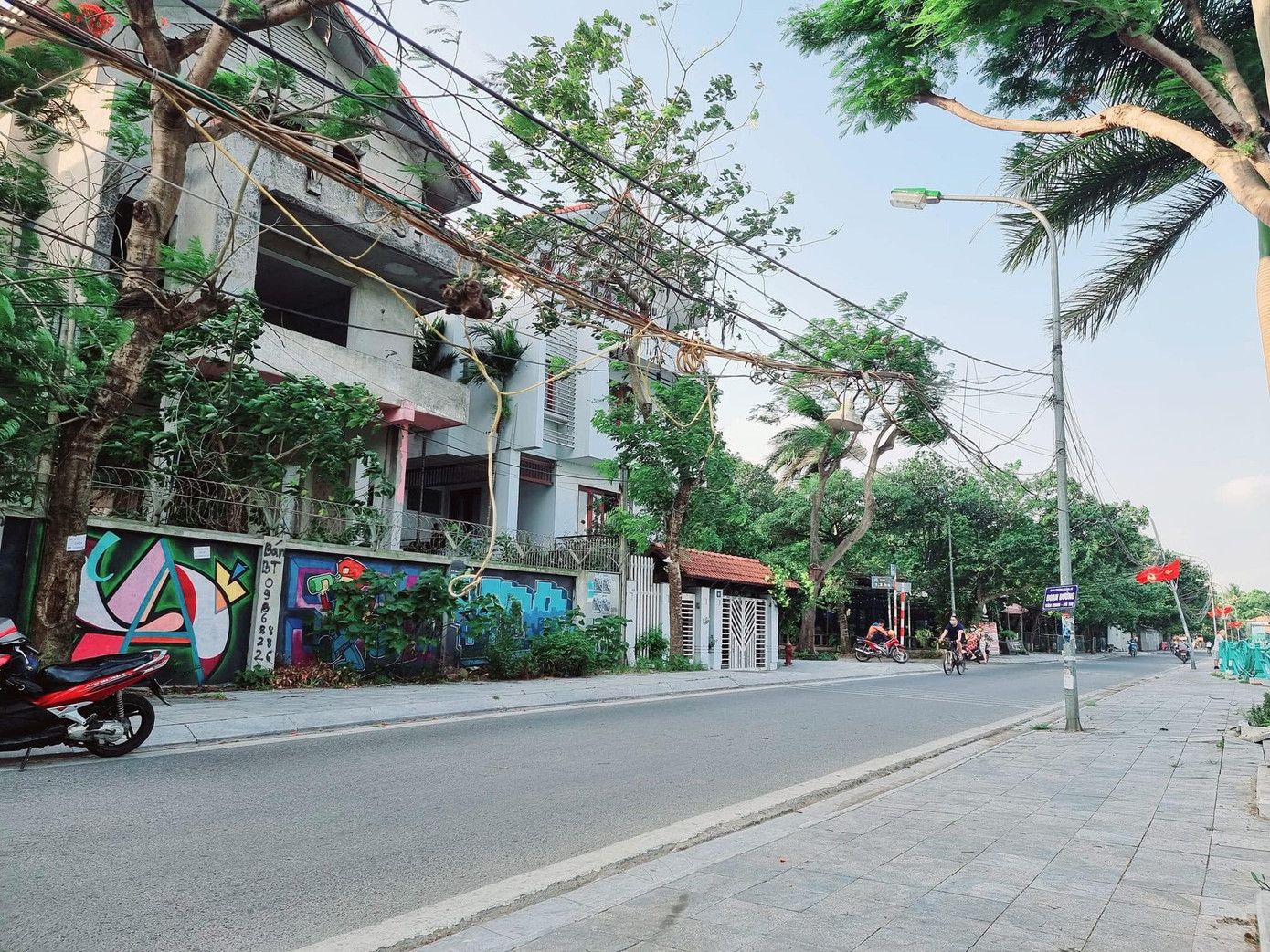 Hiện trạng các biệt thự. (Ảnh: Facebook) Hiện trạng các biệt thự. (Ảnh: Facebook)