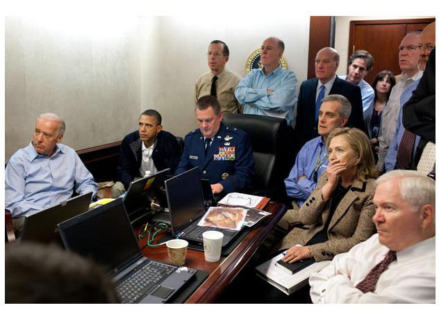 Tháng 5 năm 2011: Ông Obama theo dõi vụ tiêu diệt trùm khủng bố Osama Bin Laden