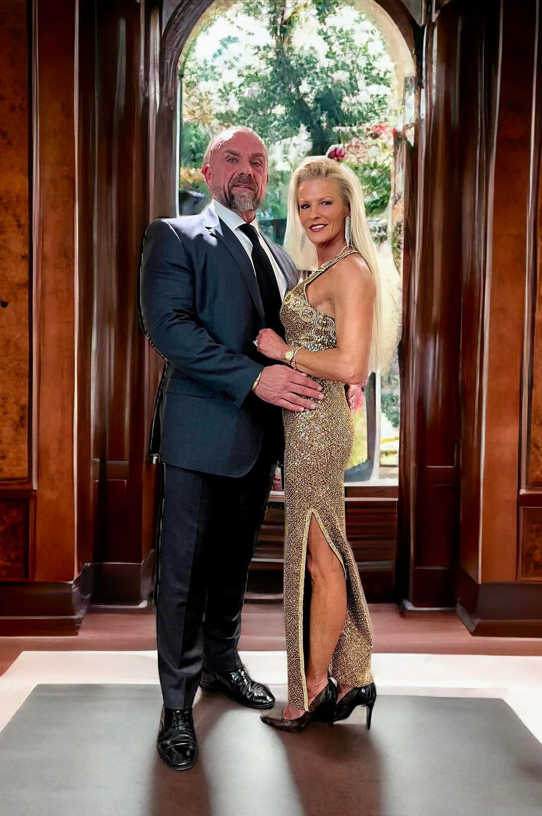 Kim kết hôn với Francis Betts, làm nghề lính cứu hỏa ở Swinfen (Anh), vào năm 1997. Hai người vẫn hạnh phúc sau gần 30 năm chung sống. Trên trang cá nhân, Kim nhiều lần đăng ảnh tình tứ bên chồng. Francis không kém cạnh vợ trong việc giữ gìn hình thể tuổi xế chiều.