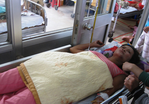 Chị Nhung - một trong 3 nạn nhân sống sót trong vụ tai nạn kinh hoàng ở Long An