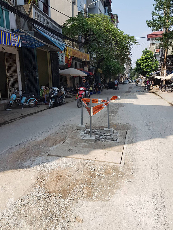Hà Nội: Sau vỉa hè, lại khốn khổ vì đường bị đào xới khắp nơi ảnh 5