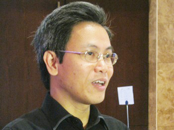 Ông Giản Tư Trung.