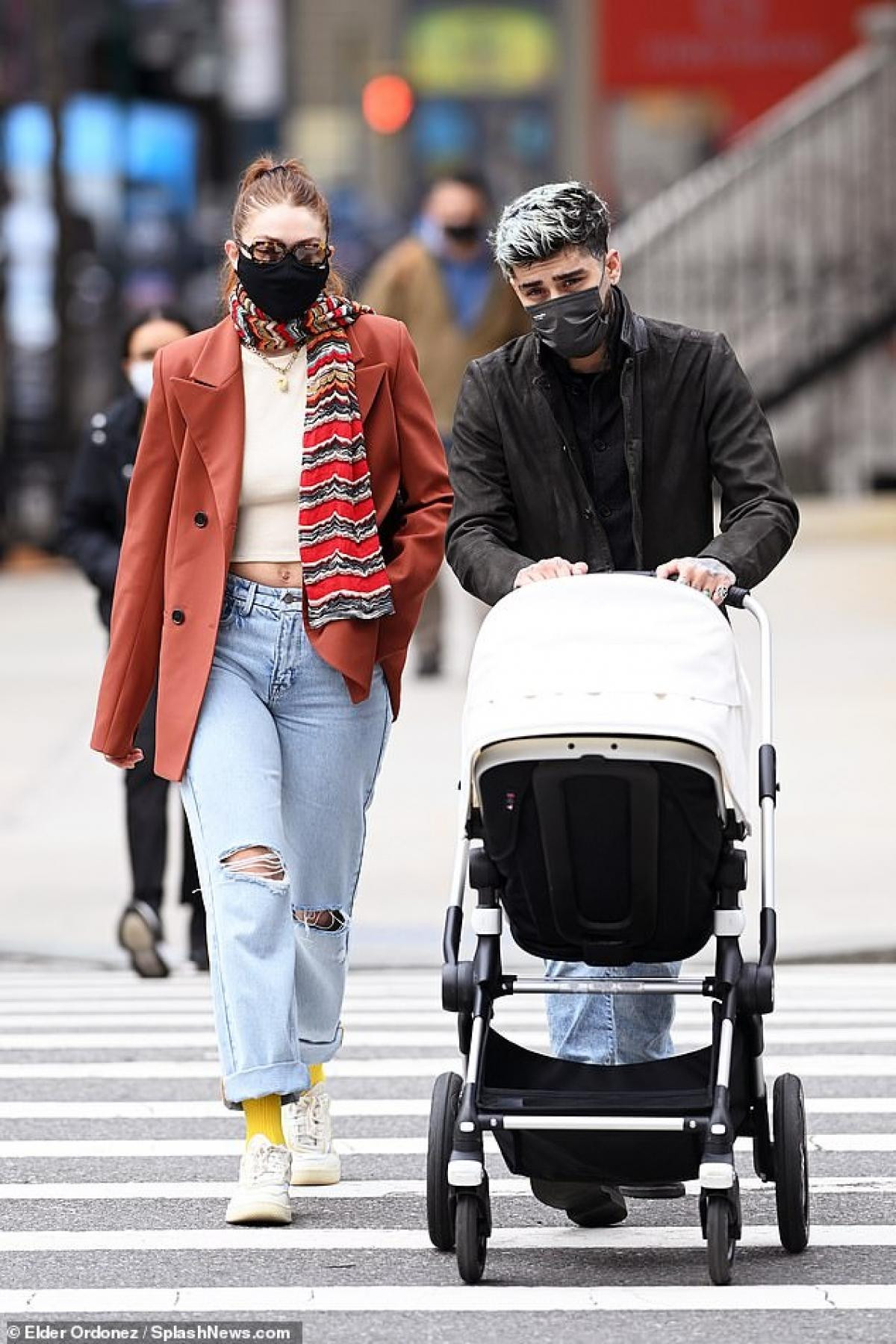 Trước đó cặp đôi vẫn thường cùng nhau đưa con gái đi dạo. Trước đó cặp đôi vẫn thường cùng nhau đưa con gái đi dạo.