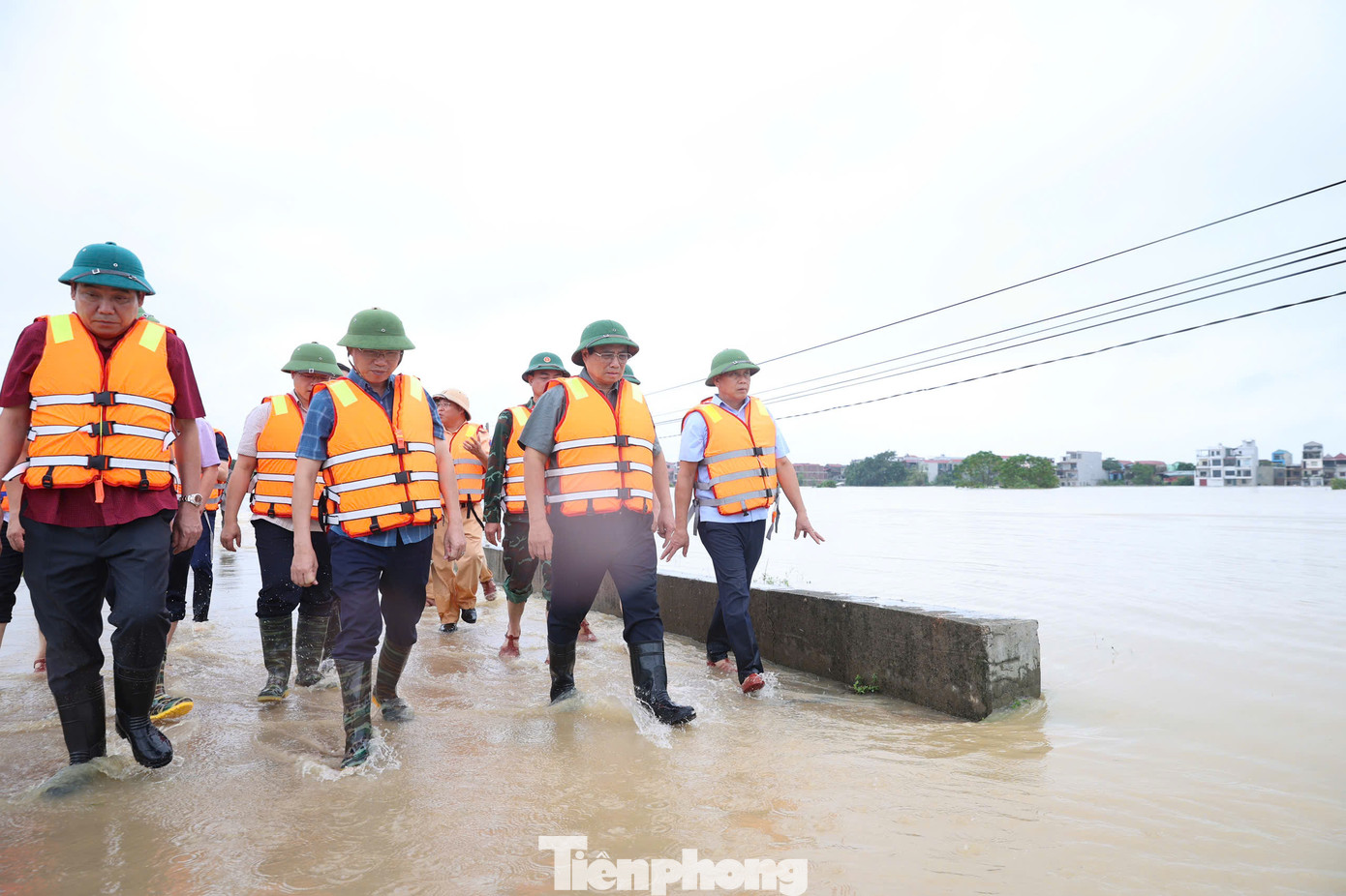 Bão số 3 và hoàn lưu sau bão đã gây mưa lớn trên diện rộng ở Bắc Bộ, đặc biệt tại các tỉnh miền núi và trung du Bắc Bộ, gây thiệt hại to lớn về tính mạng, tài sản, ảnh hưởng nghiêm trọng đến sản xuất và đời sống của người dân. Bão số 3 và hoàn lưu sau bão đã gây mưa lớn trên diện rộng ở Bắc Bộ, đặc biệt tại các tỉnh miền núi và trung du Bắc Bộ, gây thiệt hại to lớn về tính mạng, tài sản, ảnh hưởng nghiêm trọng đến sản xuất và đời sống của người dân.
