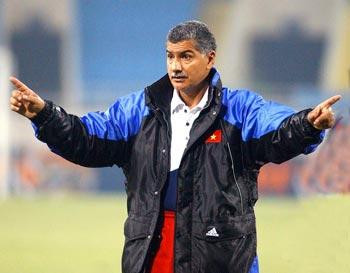 Tavares đang bị đổ lỗi cho nguyên nhân thất bại của đội tuyển VN Tavares đang bị đổ lỗi cho nguyên nhân thất bại của đội tuyển VN