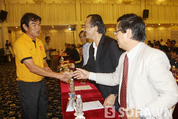 HLV Phan Thanh Hùng cũng khẳng định ĐTVN sẽ hoàn thành chỉ tiêu VFF giao tại kỳ AFF Cup lần này