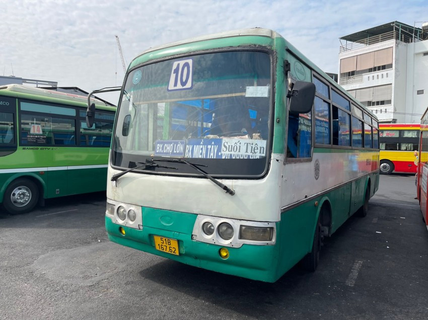 Xe buýt tuyến số 10 bị xuống cấp sẽ được thay thế mới toàn bộ. Ảnh: Trung tâm Quản lý giao thông công cộng TPHCM