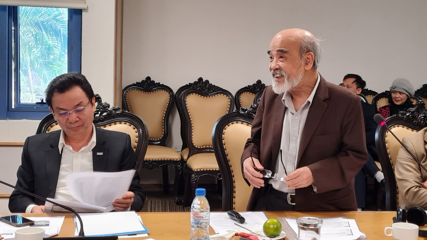 Theo GS. Đặng Hùng Võ, trong Dự thảo Luật Đất đai sửa đổi trình lên Quốc hội cần quy định 1 Điều về "góp đất", điều chỉnh đất và giao Chính phủ quy định cụ thể.