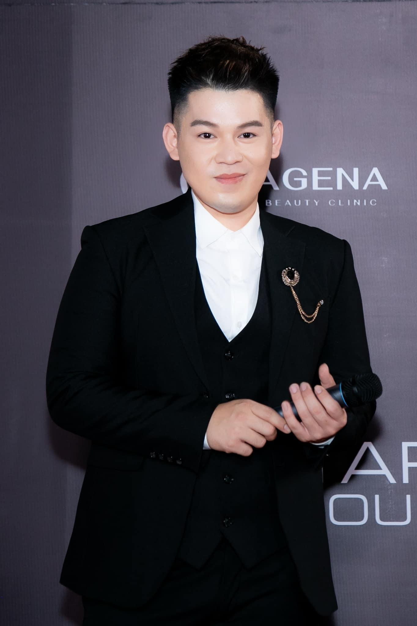 Hot TikToker Long Chun. Hot TikToker Long Chun.