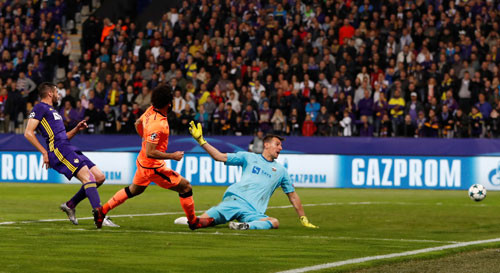 Thắng 7-0 ở Champions League, Liverpool lập kỷ lục bóng đá Anh ảnh 2