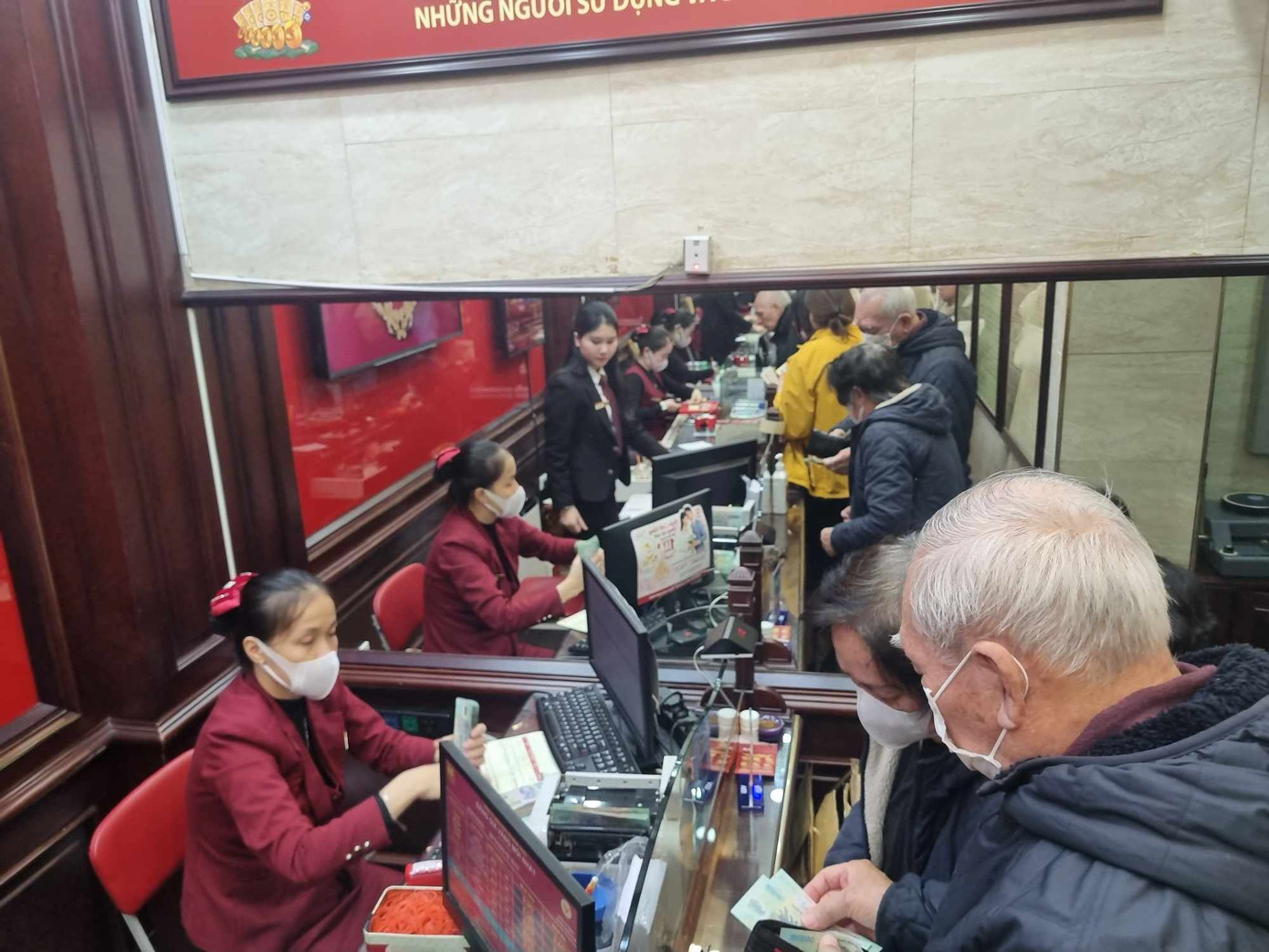 Không ít người cho rằng đây là thời điểm tốt nhất để chốt lời (ảnh: Ngọc Mai).